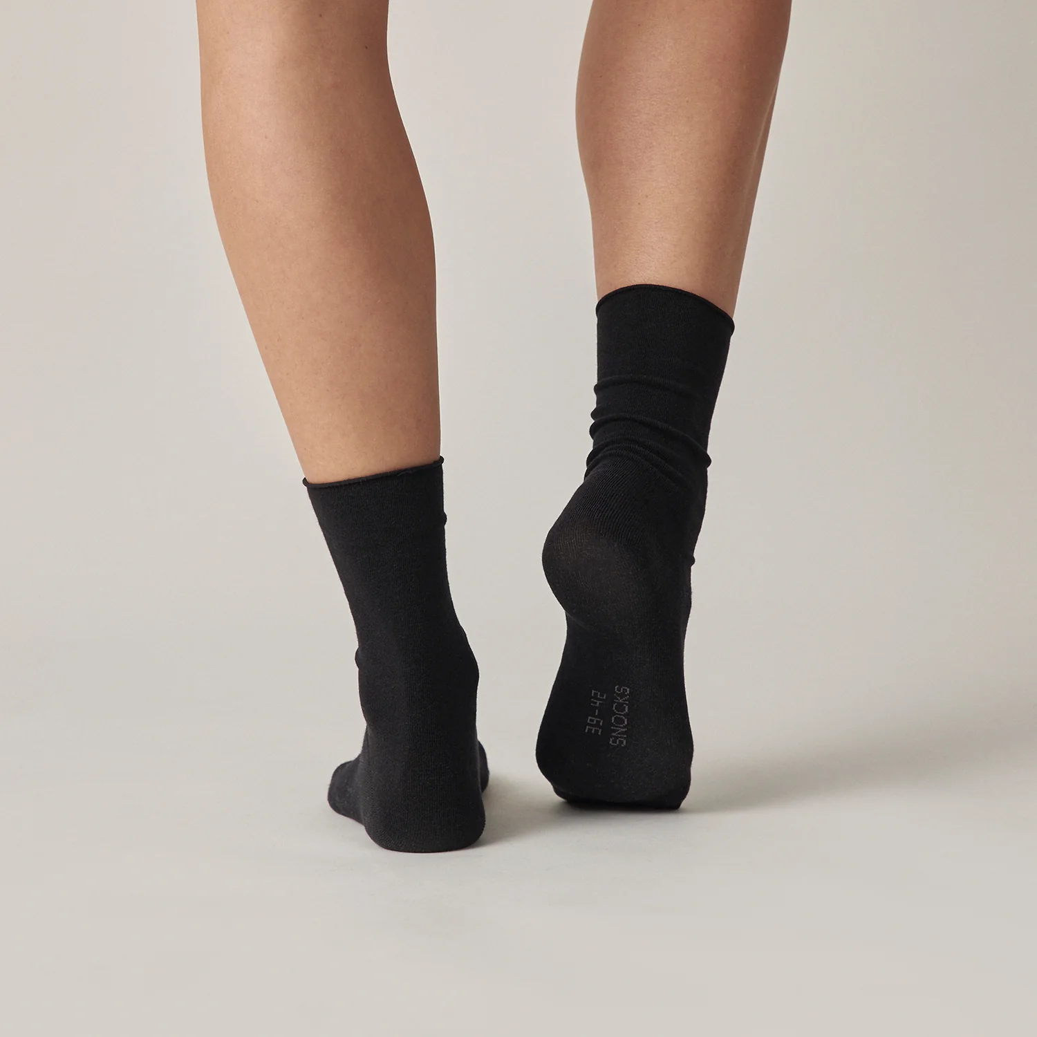 Klassische Damen Socken | Schwarz - Image 5